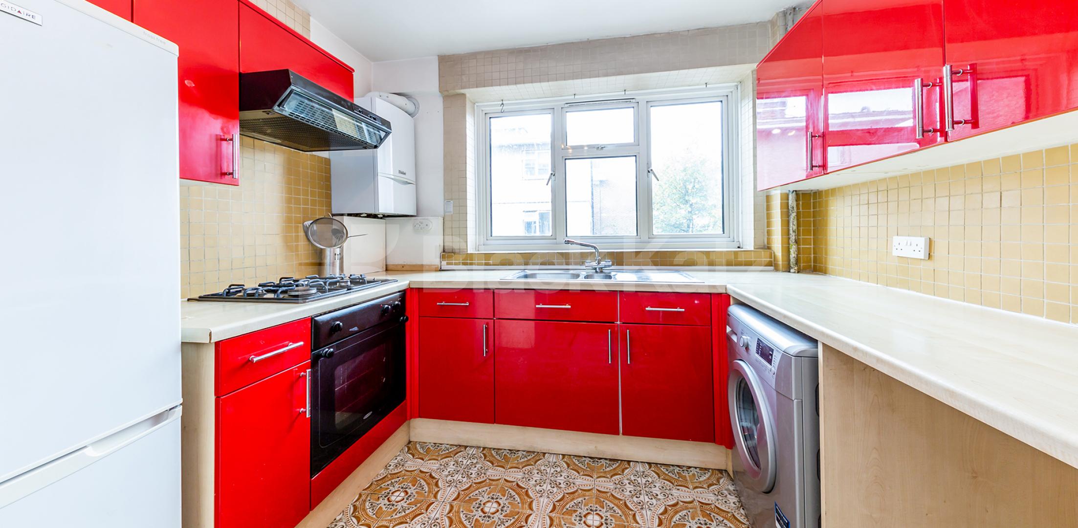 			4 Bedroom, 1 bath, 1 reception Flat			 Sidmouth Street , Kings Cross
